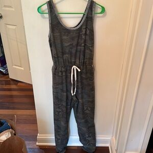 Caution to the wind camo jumper